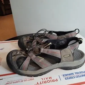 KEEN hiking, walking, casual sandal Size 13 Men main image 4